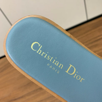 DWAY CERULEAN BLUE CALFSKIN AND GOLD LOGO