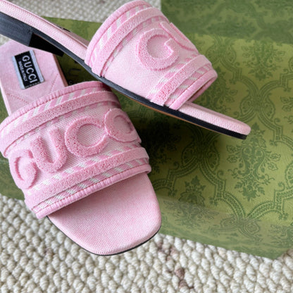 GG SLIDE SANDAL WITH GUCCI SCRIPT PASTEL PINK DENIM