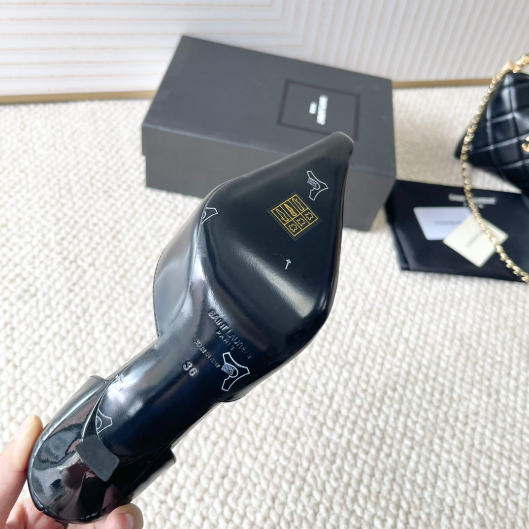 D'ORSAY PUMPS IN BLACK SMOOTH CALFSKIN