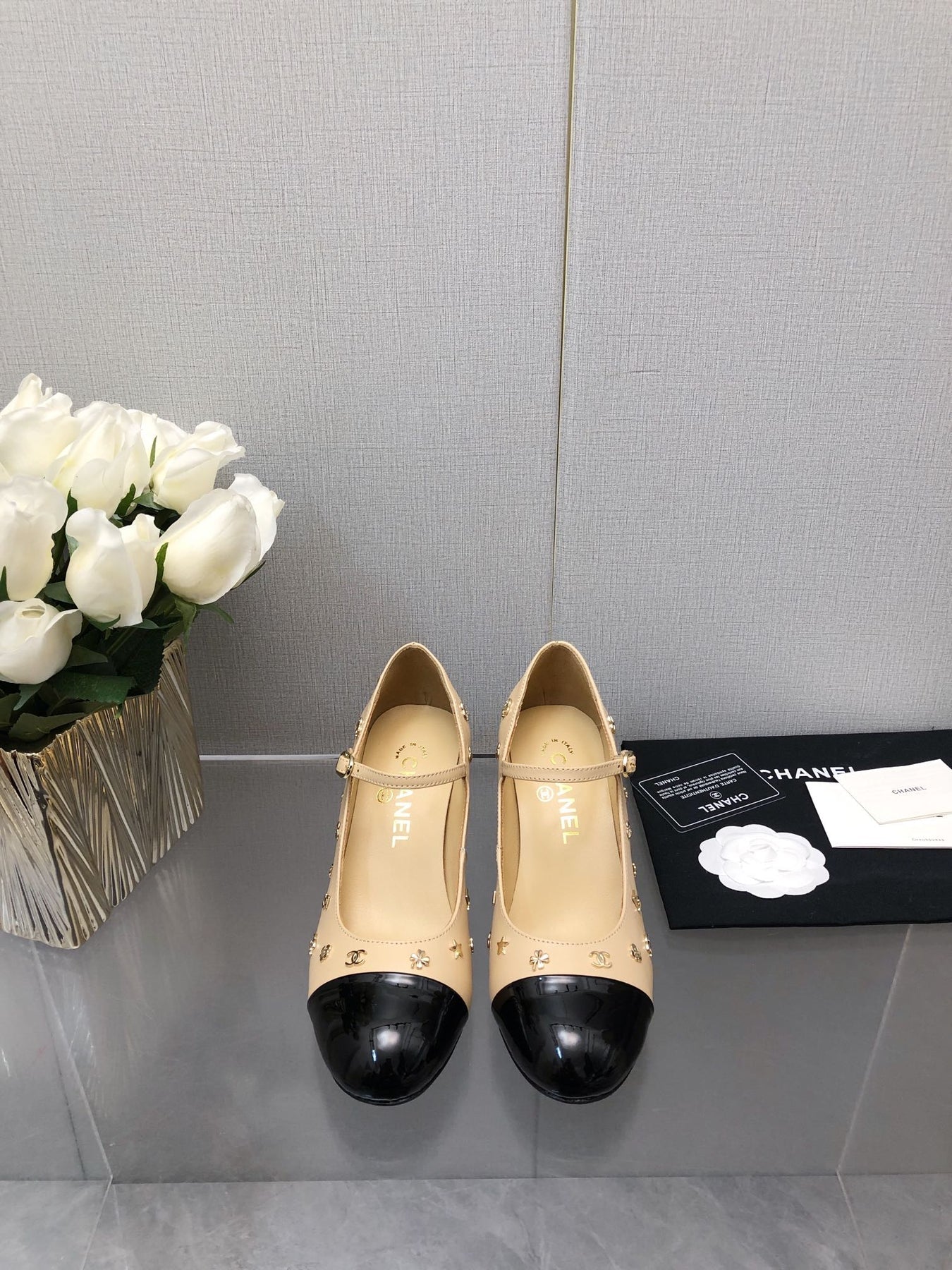 MARY JANE BEIGE CREAM MIX BLACK LAMBSKIN ATTACH METAL