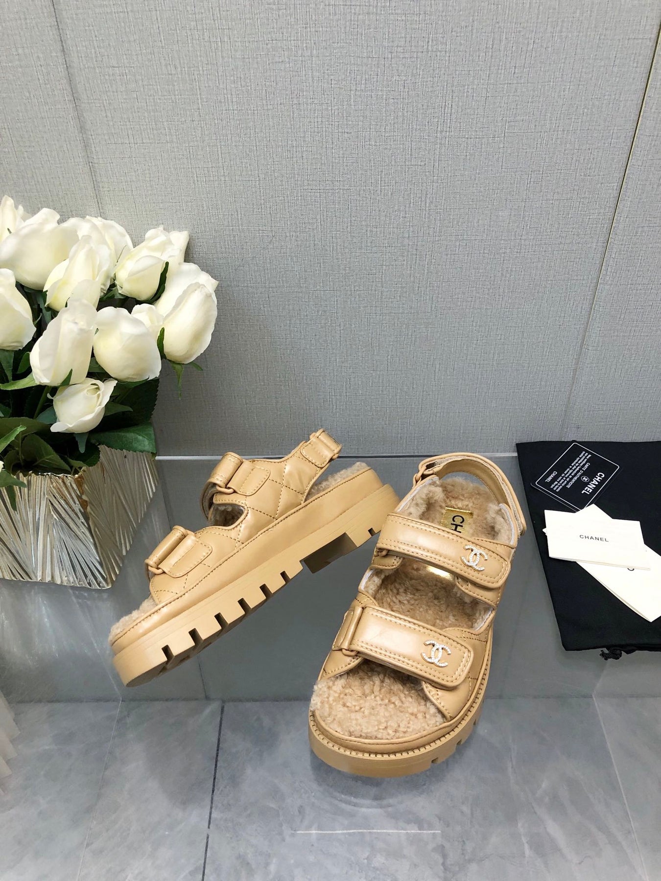 DAD SANDAL YELLOW CREAM LAMBSKIN