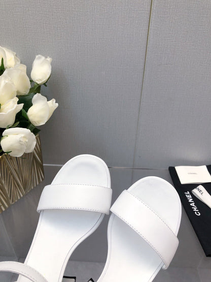 BLOCK HEEL 9 CM SANDAL IN WHITE LAMBSKIN