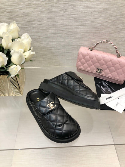 CC TURNLOCK FLAP MULES BLACK LAMBSKIN