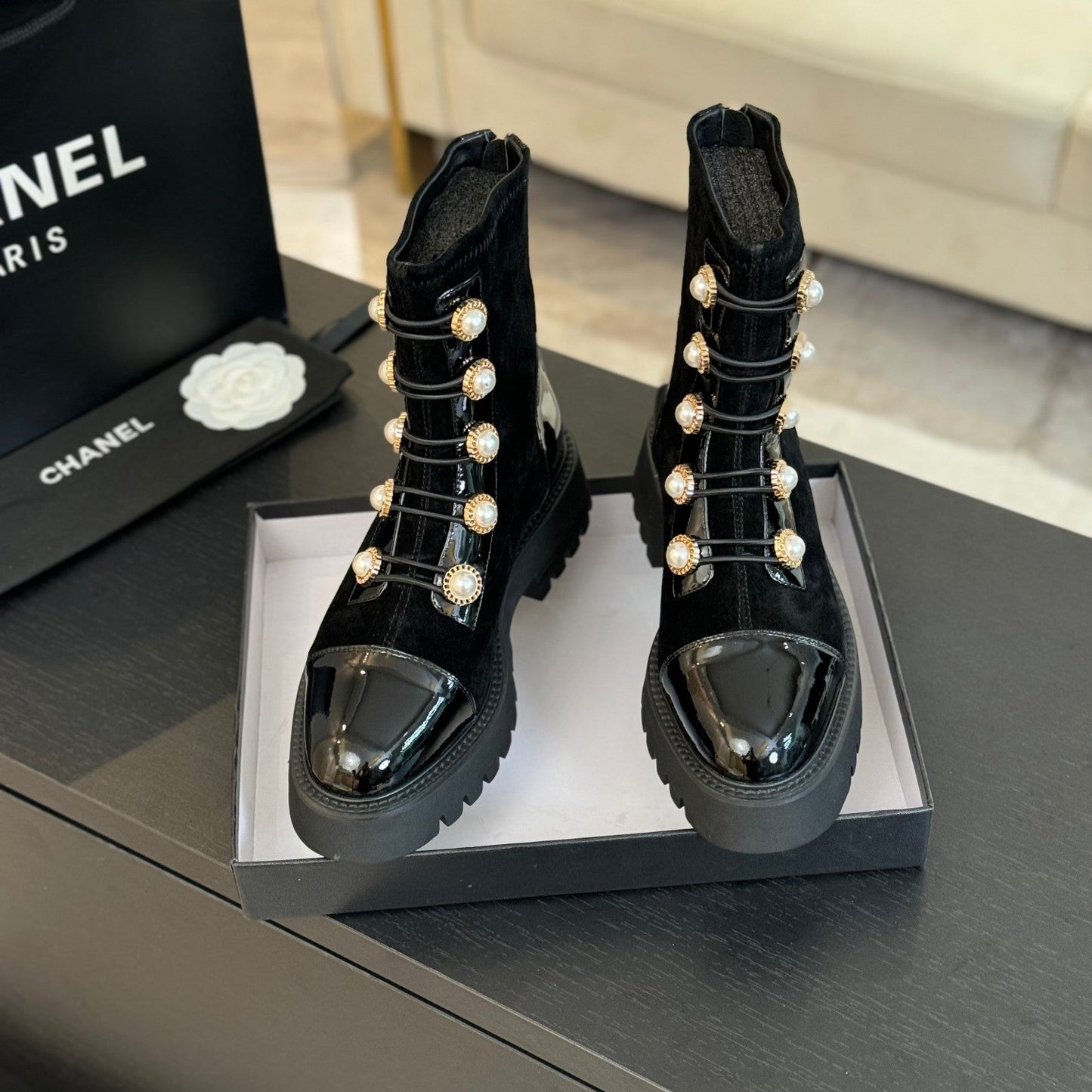 CC HIGH-TOP BOOTS IN BLACK SUEDE AND CALFSKIN WITH PEARL CHAIN