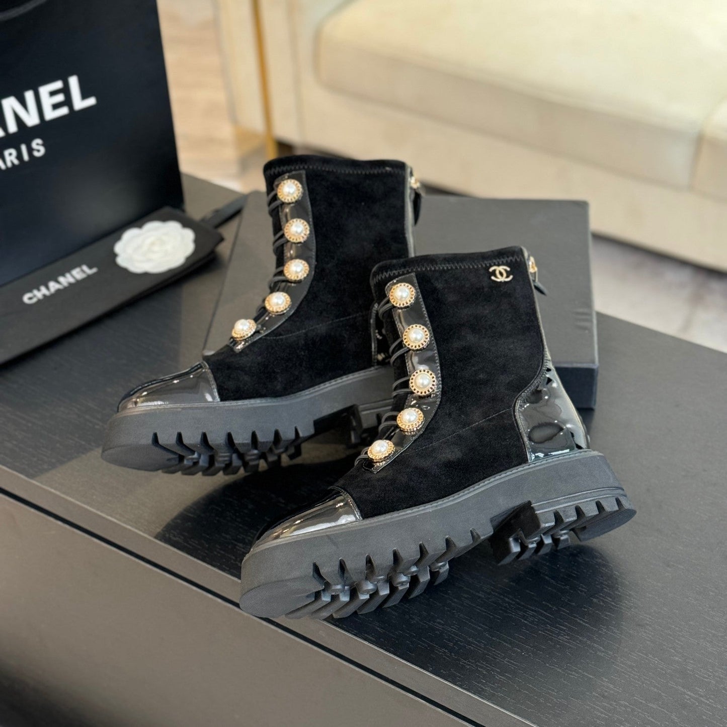CC HIGH-TOP BOOTS IN BLACK SUEDE AND CALFSKIN WITH PEARL CHAIN