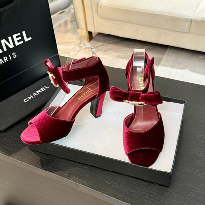 HIGH SANDAL OPEN TOE IN MAROON RED VELVET