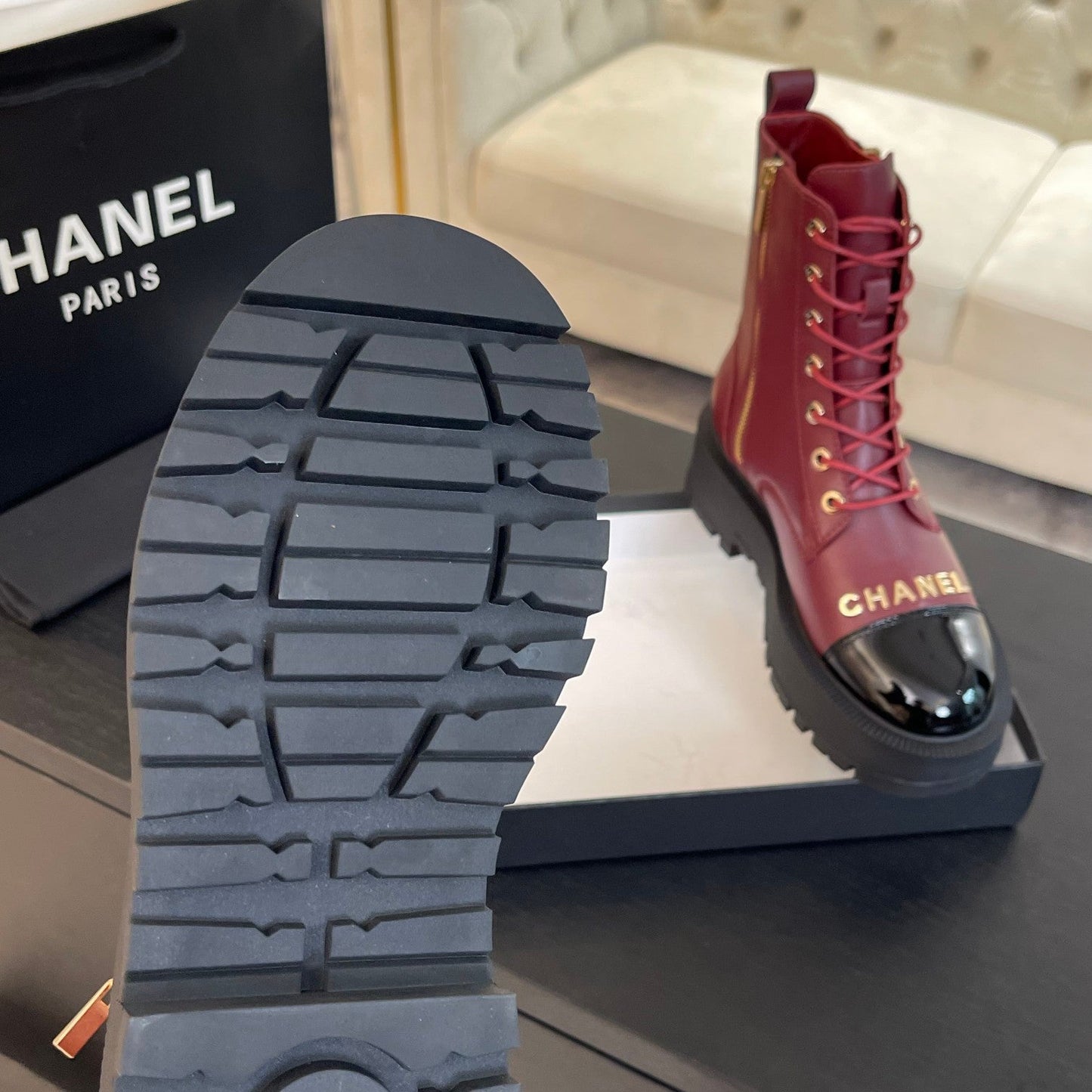 ANKLE BOOTS IN BLACK MIX GARNET RED LAMBSKIN