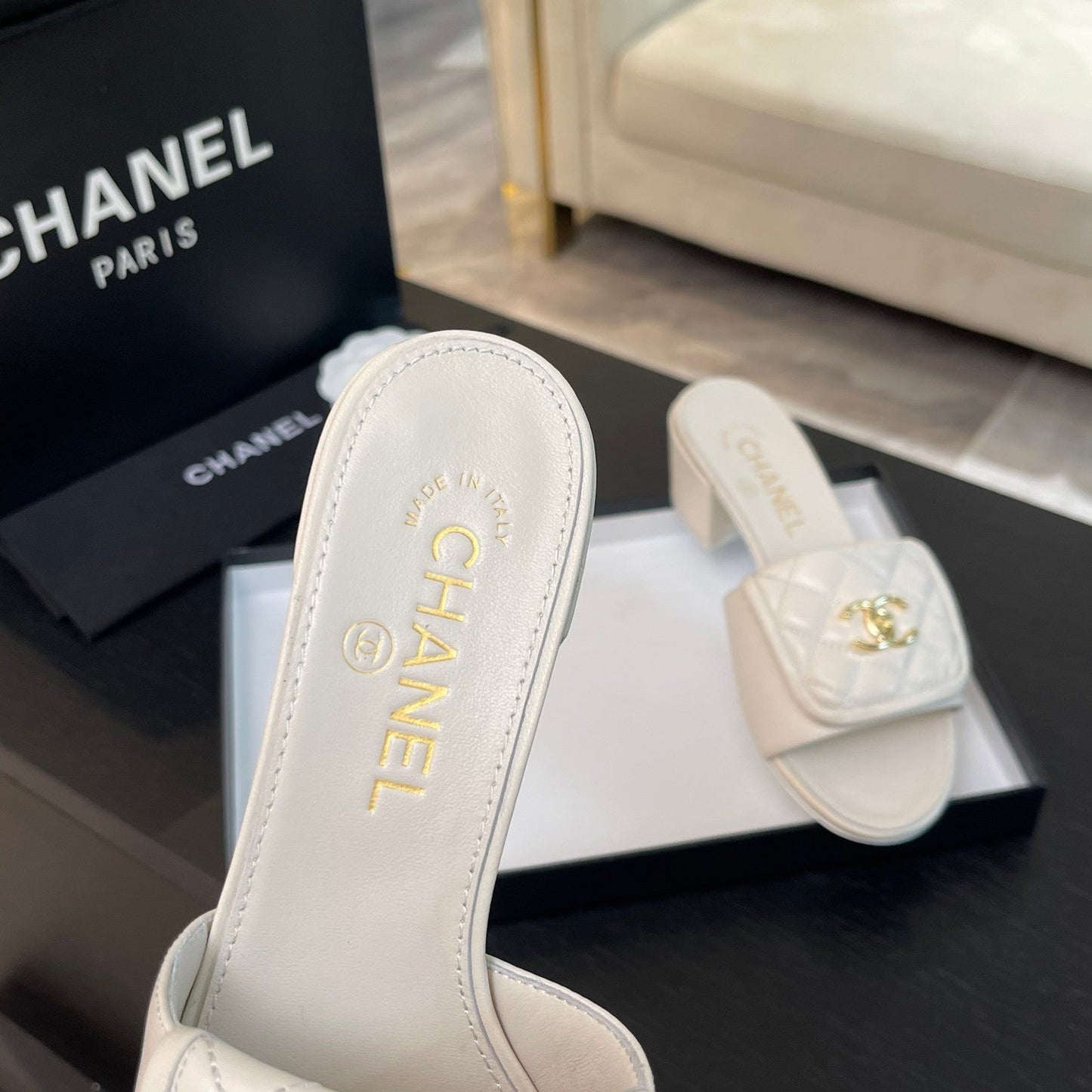 MID-HEEL 5 CM MULE IN WHITE LAMBSKIN