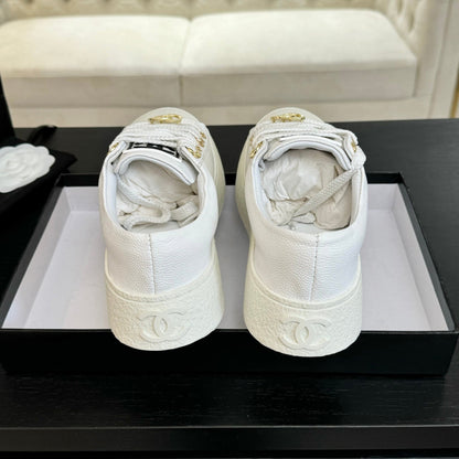 BIG-HEAD COOKIE SHOES IN WHITE LAMBSKIN