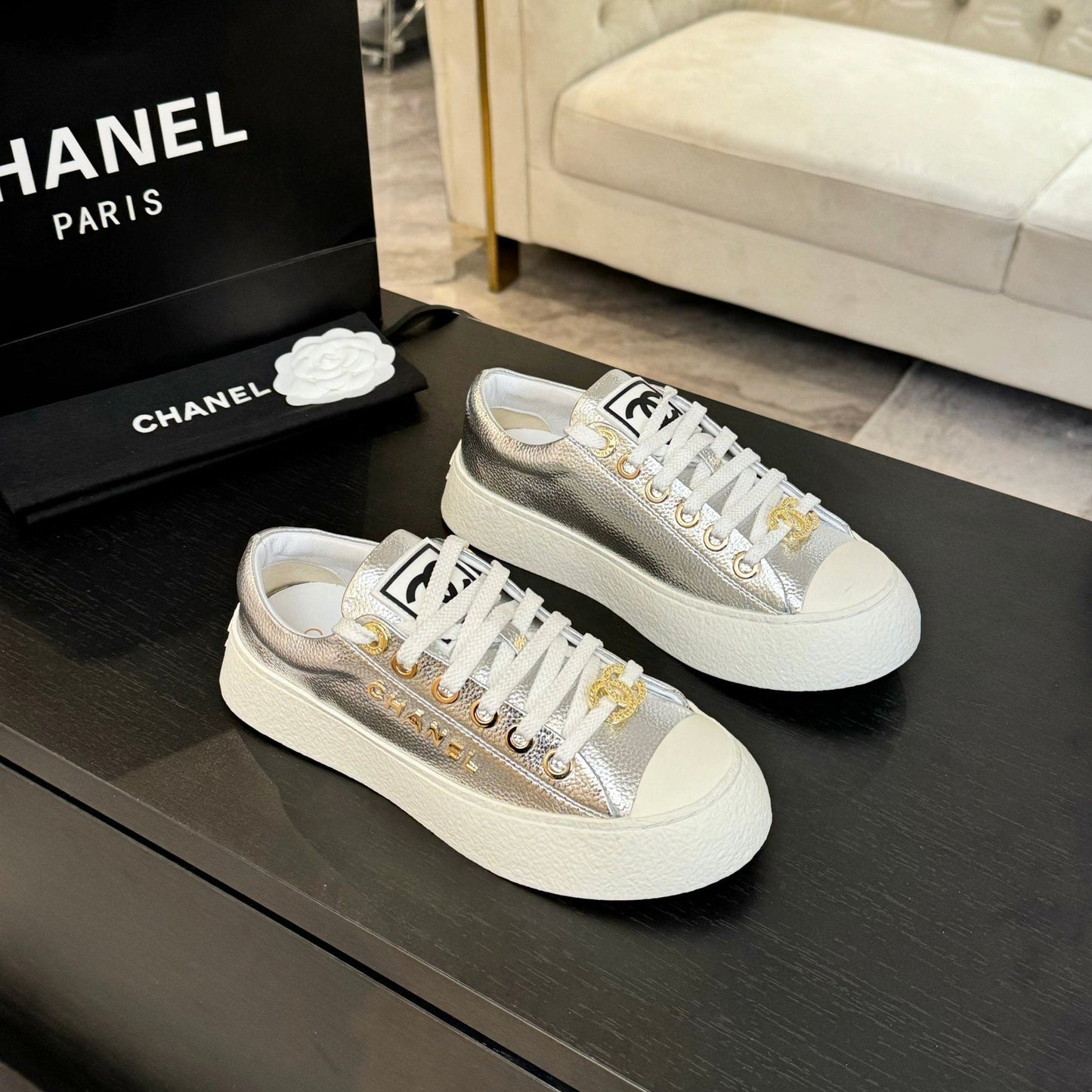 BIG-HEAD COOKIE SHOES IN SILVER MIX WHITE LAMBSKIN