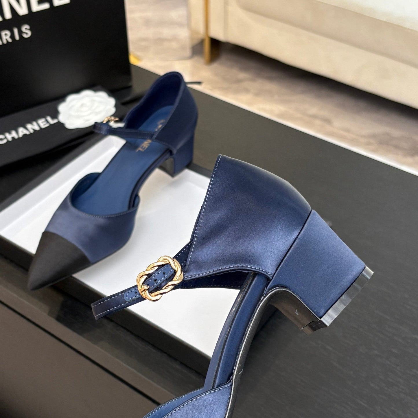 BLOCK HEEL SLINGBACKS IN NAVY BLUE MIX BLACK SILK FABRIC