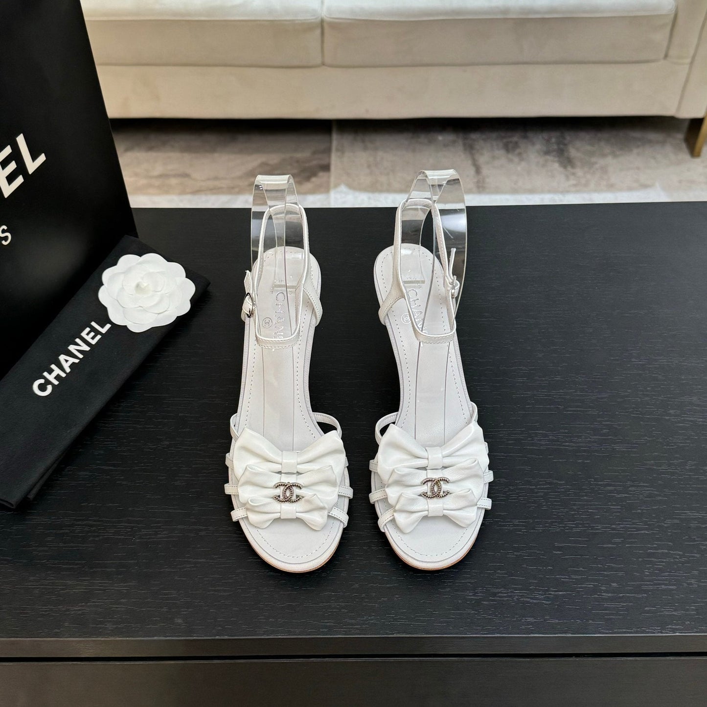 HIGH HEEL SANDAL WITH BOW IN WHITE LAMBSKIN