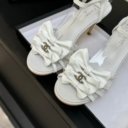 HIGH HEEL SANDAL WITH BOW IN WHITE LAMBSKIN