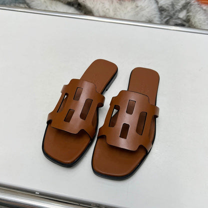 FLATFORM SANDAL CARAMEL CALFSKIN