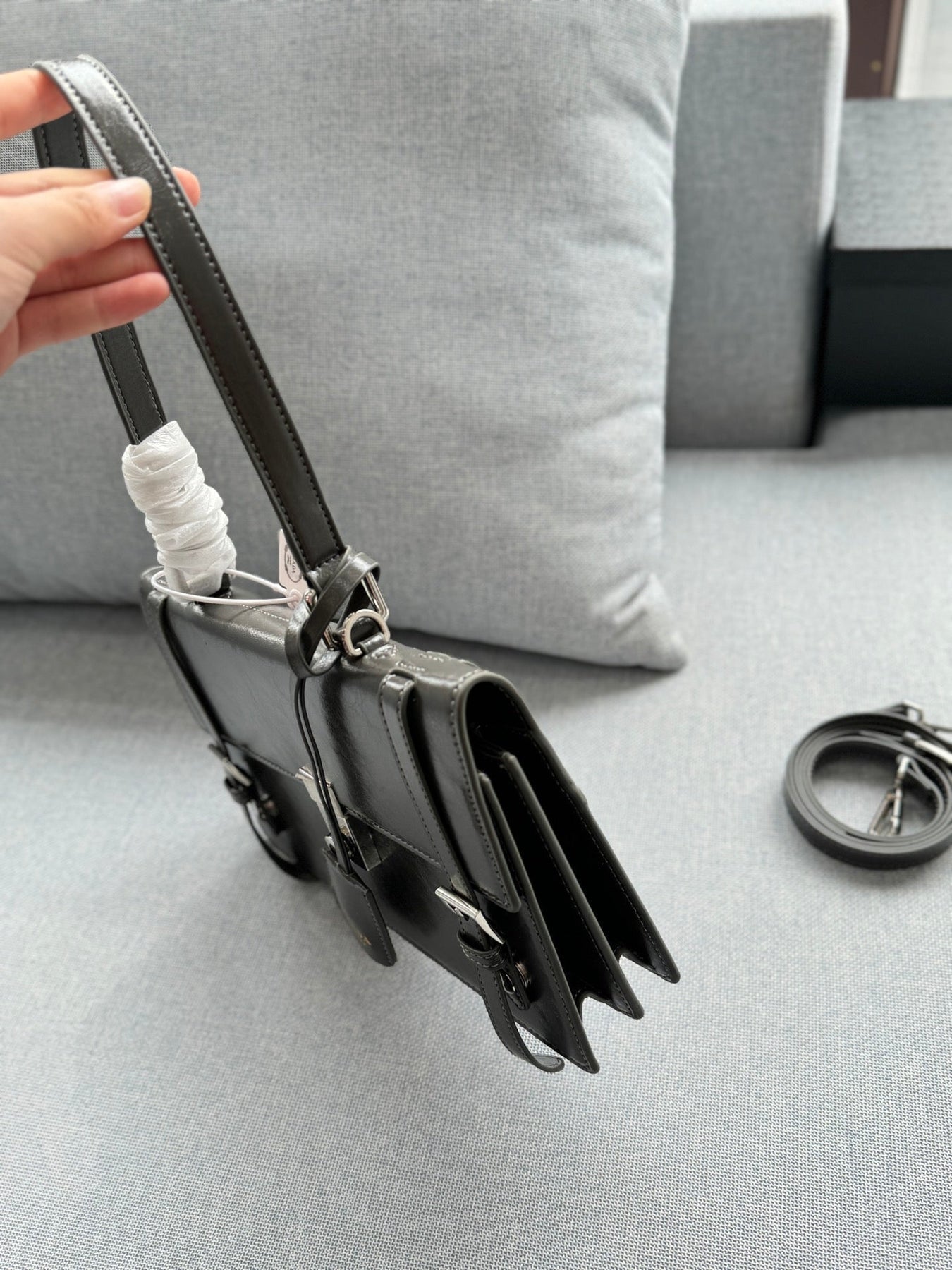 GALLERIA SHOULDER BAG 27 IN CHARCOAL GREY CALFSKIN