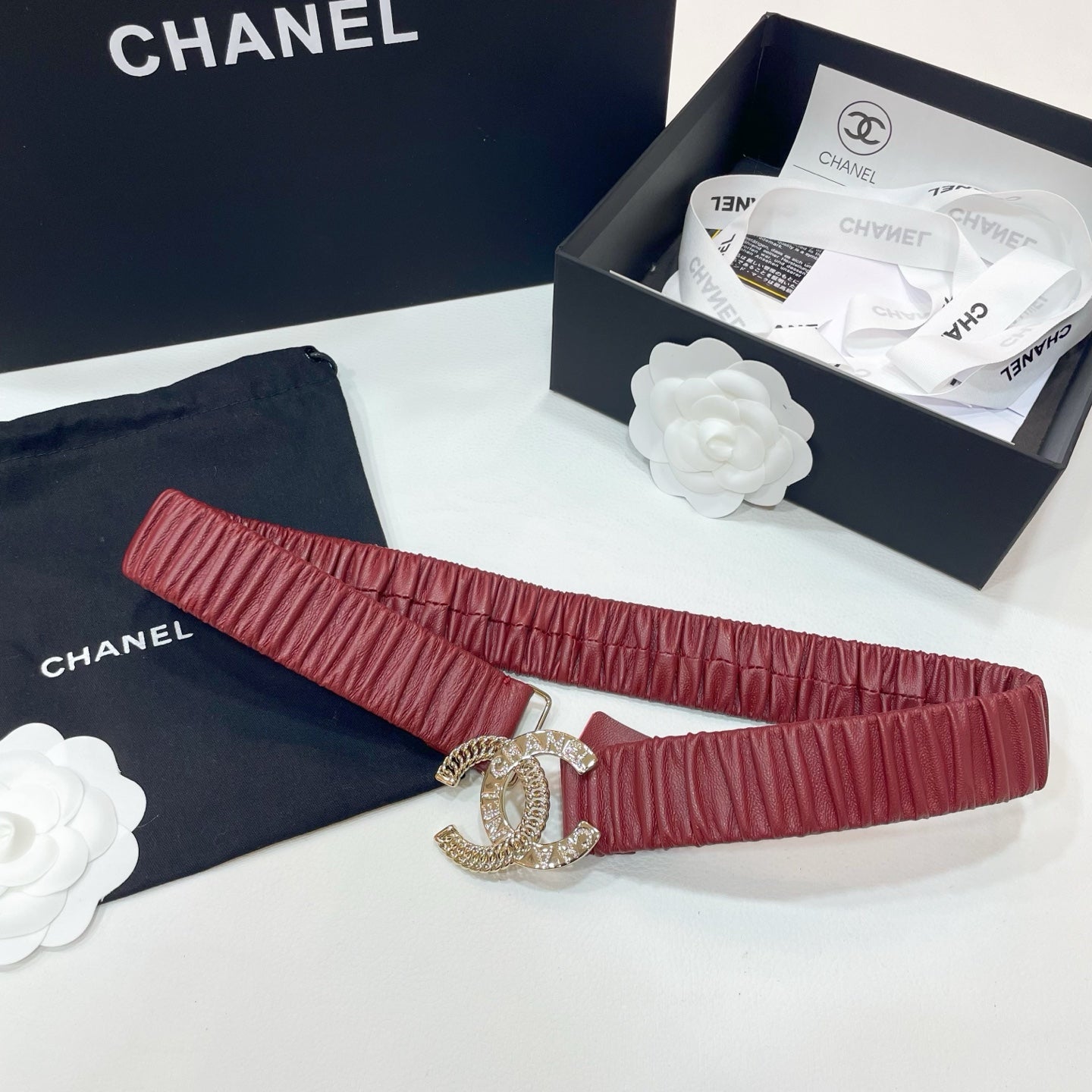 DOUBLE CC 30MM STRETCH BELT IN RED CALFSKIN GOLD CHAIN BUCKLE CRYSTAL LOGO