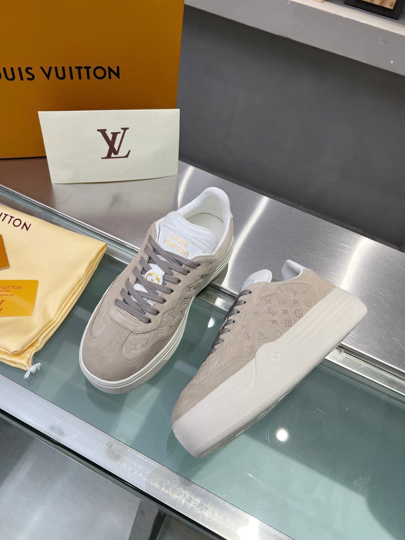 LV WOMEN GROOVY PLATFORM IN CAMEL BROWN EMBOSSED SUEDE