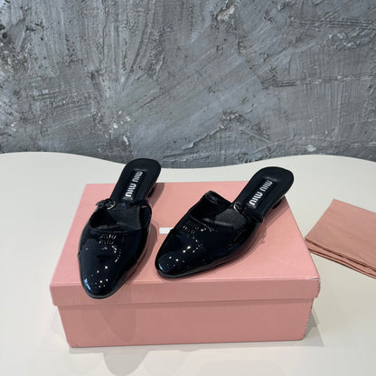 CAP TOE MULES BLACK SHEEPSKIN