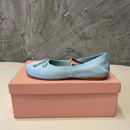 BALLET FLAT SHOES LIGHT BLUE GLOSSY SHEEPSKIN