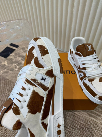 LV TRAINER SNEAKER PONY BROWN MIX WHITE