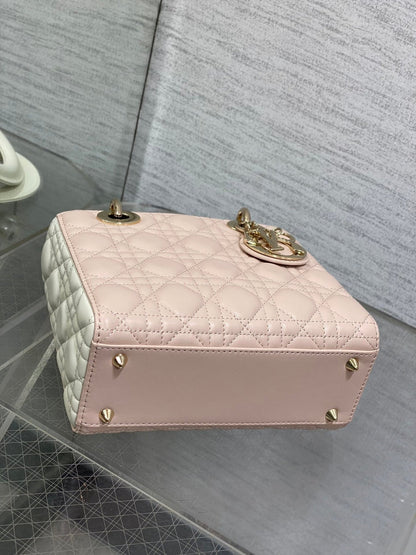 MEDIUM LADY BAG 20 IN BABY PINK QUILTED MACROCANNAGE CALFSKIN WHITE STRAP