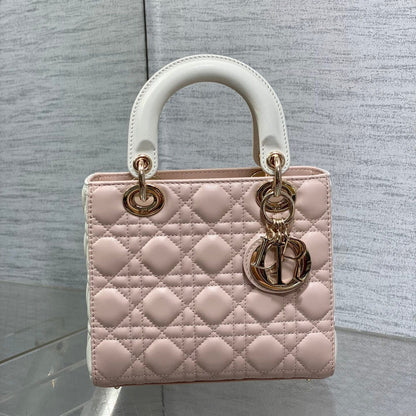 MEDIUM LADY BAG 20 IN BABY PINK QUILTED MACROCANNAGE CALFSKIN WHITE STRAP