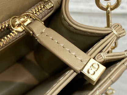 MINI BAG 24 IN CAMEL BEIGE PATENT CANNAGE CALFSKIN