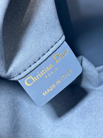 ALWAYS MEDIUM 28 BAG IN AZURE BLUE MACROCANNAGE CALFSKIN