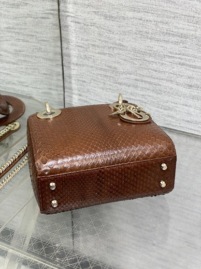 MINI 17 LADY BAG IN PEACAN BROWN METALLIC LAMBSKIN