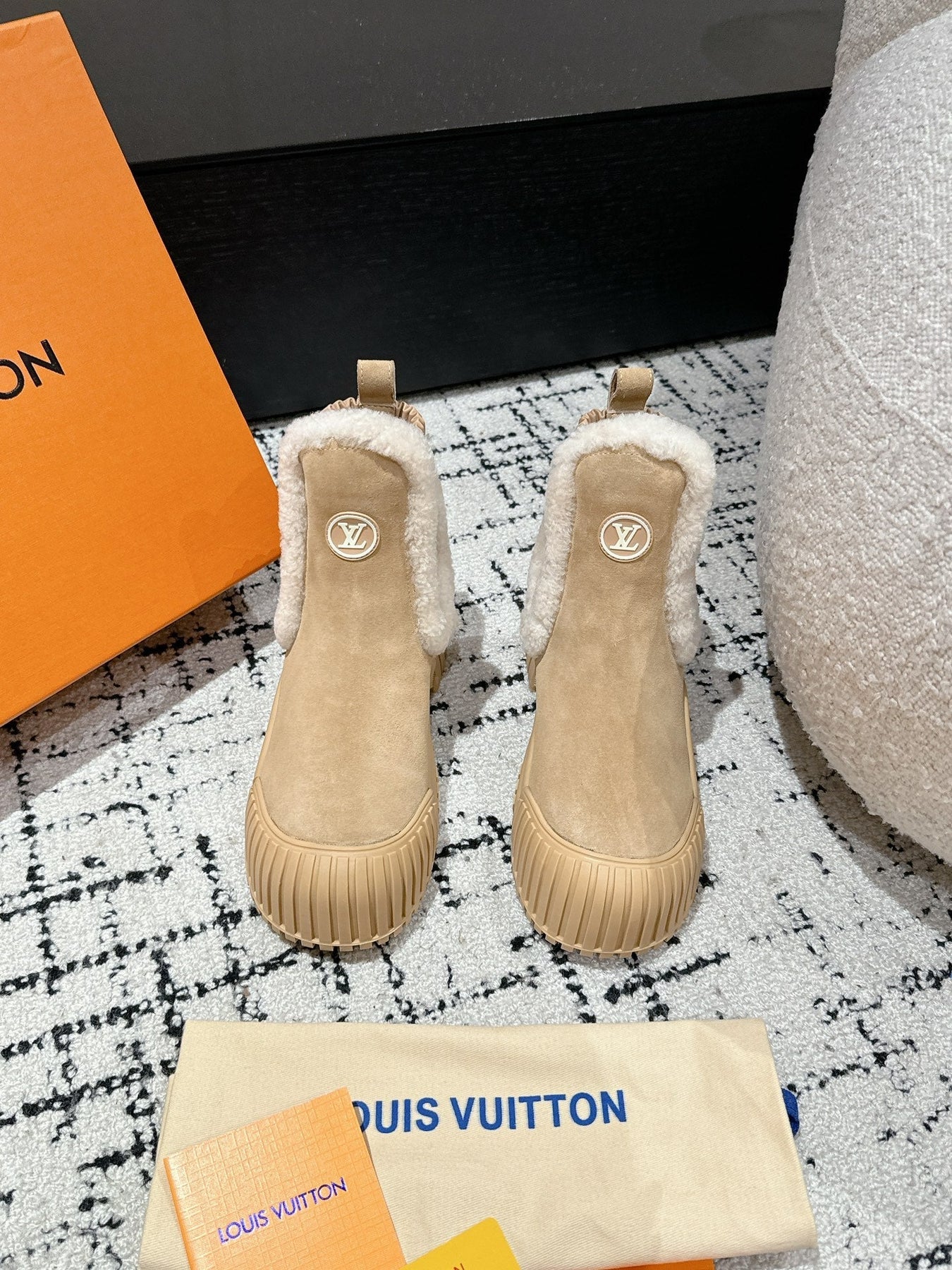 RUBY FLAT ANKLE BOOT IN TORTILLA BROWN SUEDE WITH WHITE SHEARLING