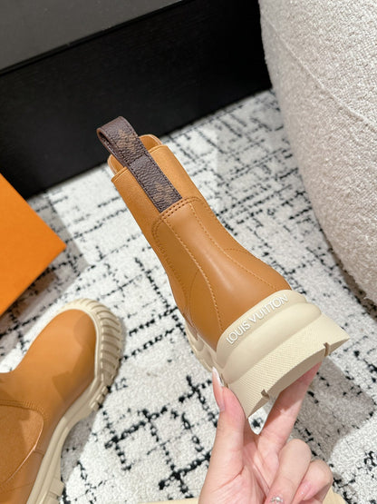 RUBY BOOTS IN BRONZE BROWN CALFSKIN