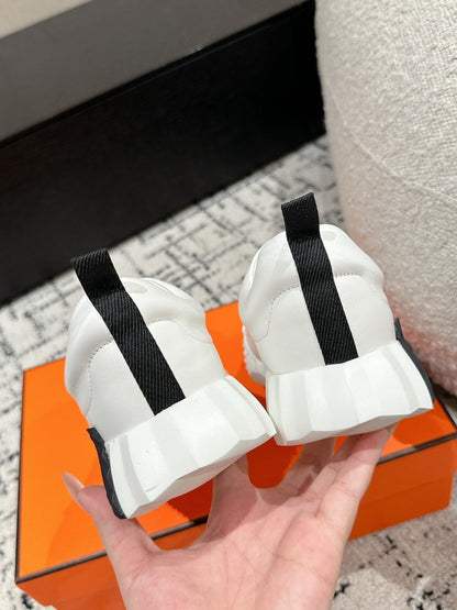 BOUNCING SNEAKER IN WHITE MIX BLACK CALFSKIN