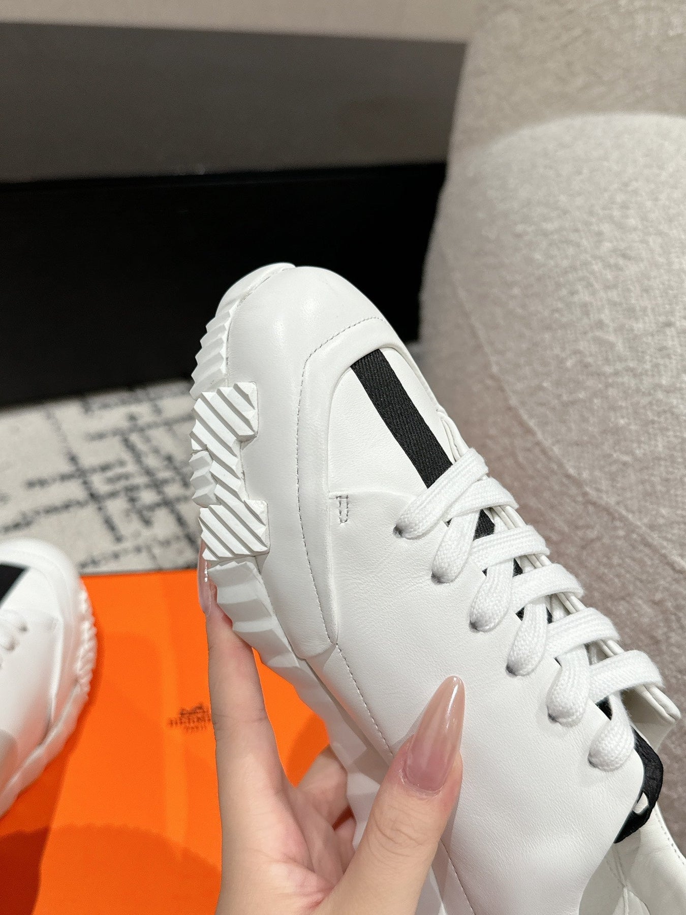 BOUNCING SNEAKER IN WHITE MIX BLACK CALFSKIN