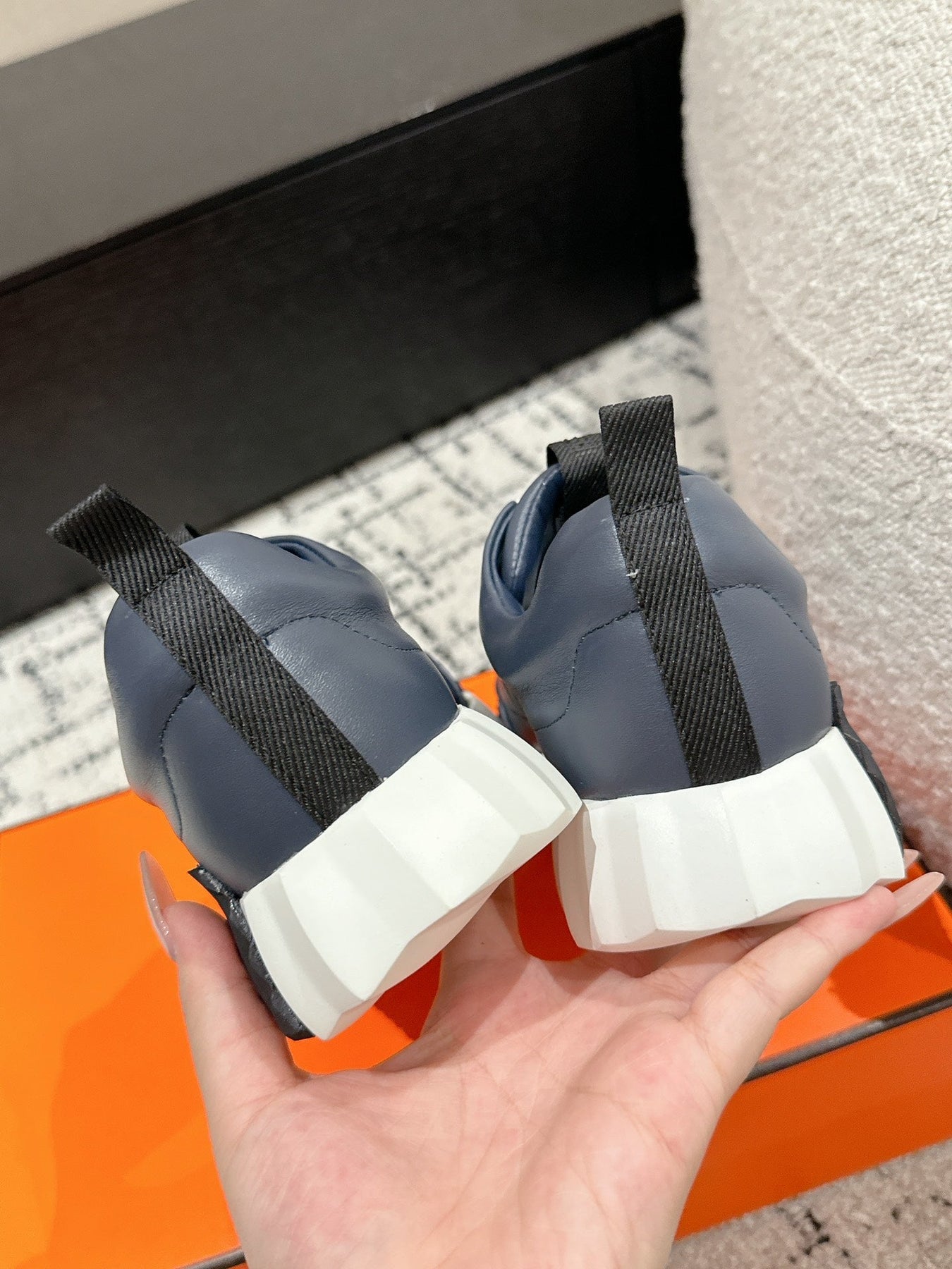 BOUNCING SNEAKER IN SPACE BLUE CALFSKIN