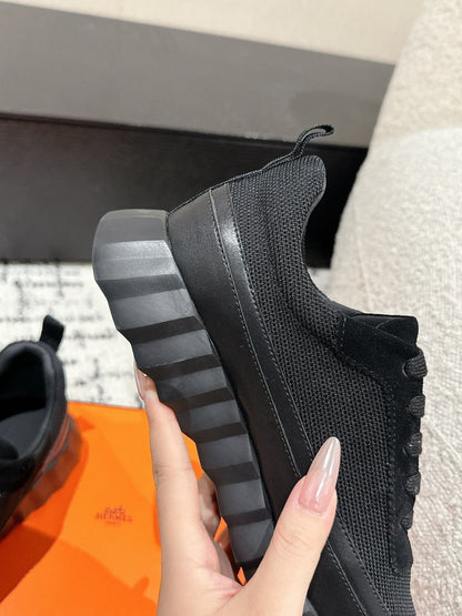 BOUNCING SNEAKER IN BLACK CALFSKIN AND FABRIC