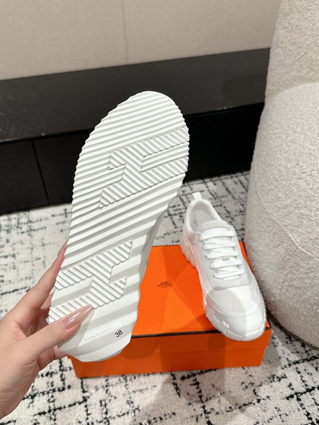 BOUNCING SNEAKER IN WHITE CALFSKIN AND FABRIC