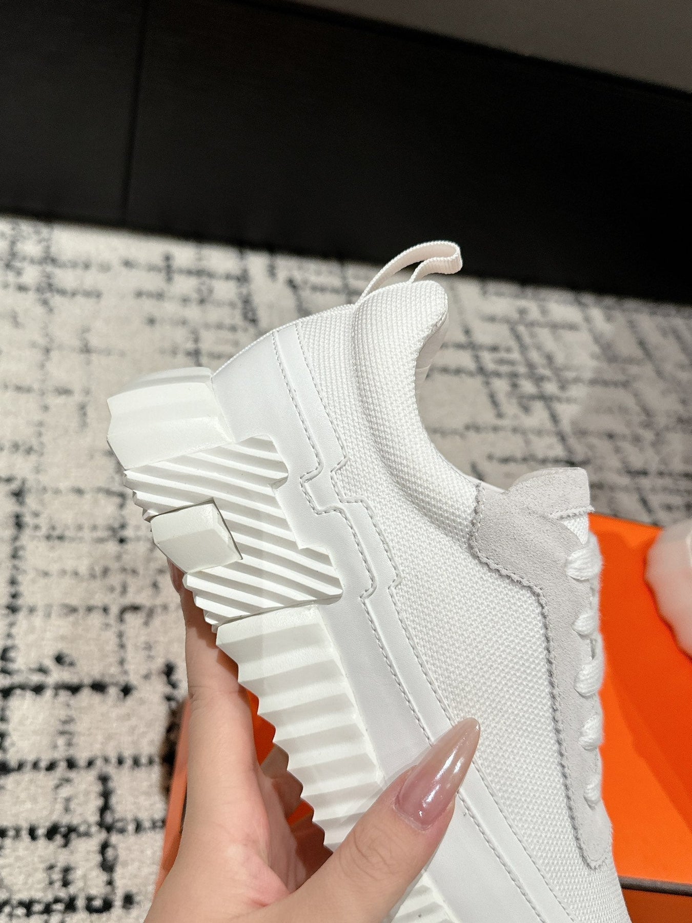 BOUNCING SNEAKER IN WHITE CALFSKIN AND FABRIC