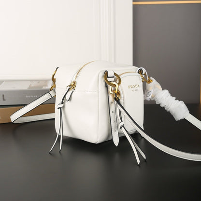 DANGLE TOP HANDLE MINI BAG 15 IN WHITE SHINY CALFSKIN