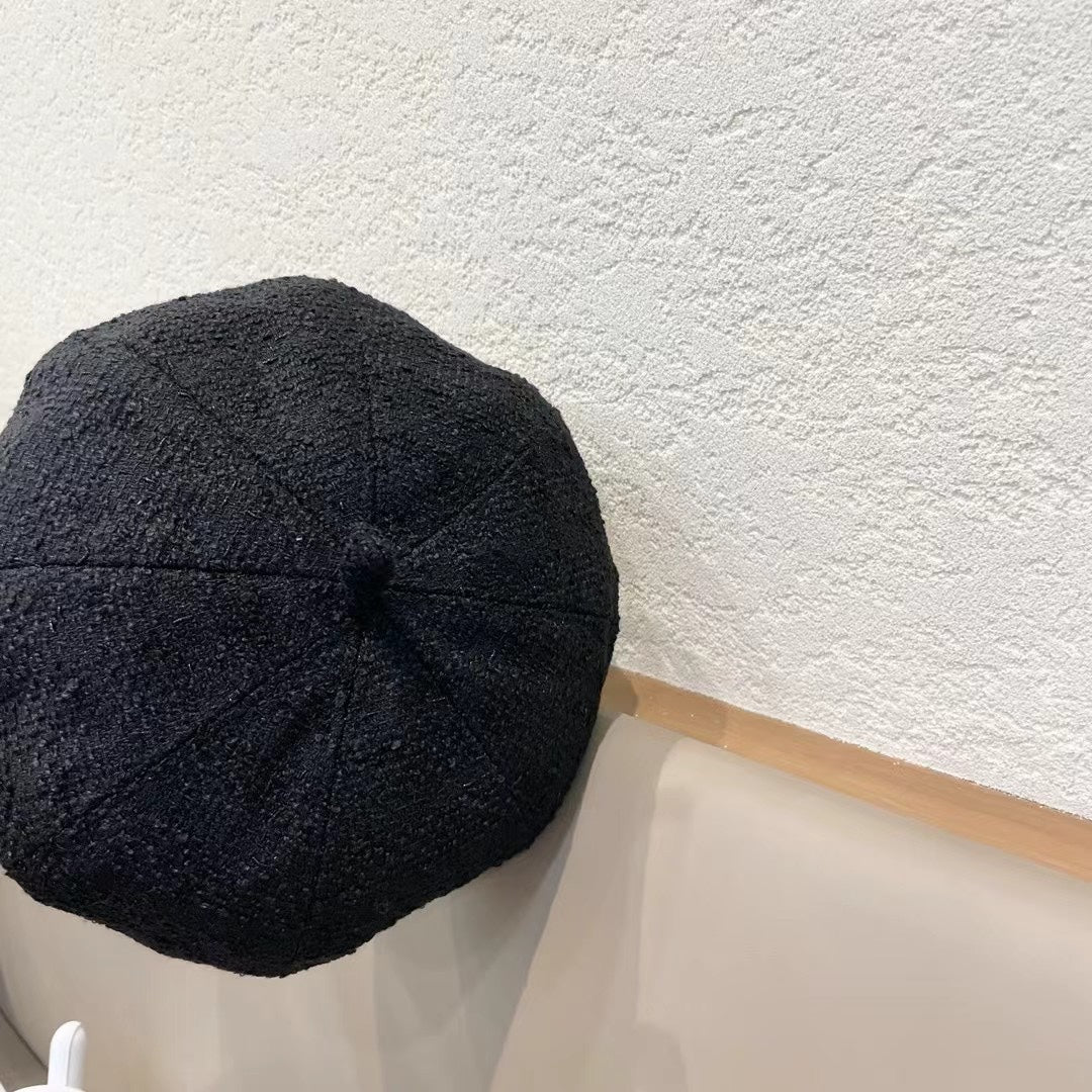 BERRET HAT IN BLACK TWEED 394272