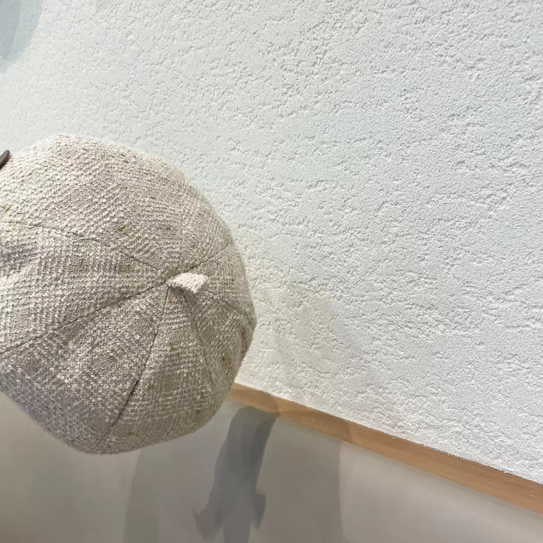 BERRET HAT IN WHITE CREAM TWEED 394274
