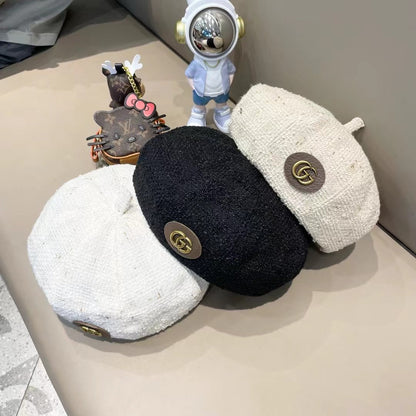 BERRET HAT IN WHITE CREAM TWEED 394274