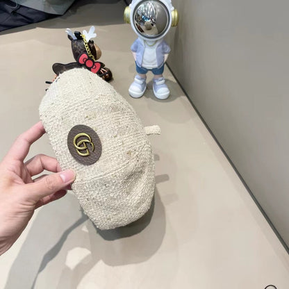 BERRET HAT IN WHITE CREAM TWEED 394274