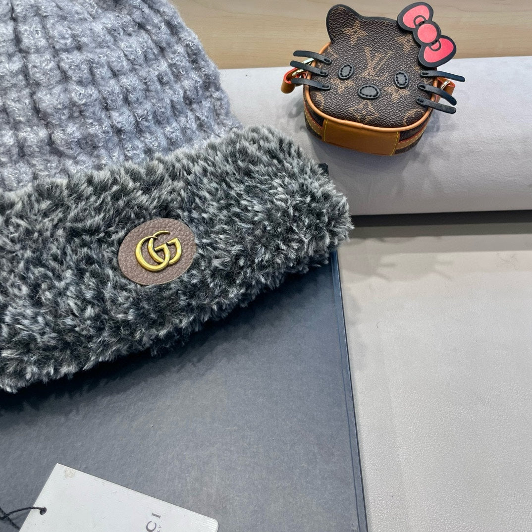 BEANIE HAT IN COIN GRAY WOOL AND FLEECE 399545