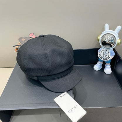 BAKER BOY CAP IN BLACK FABRIC 400796