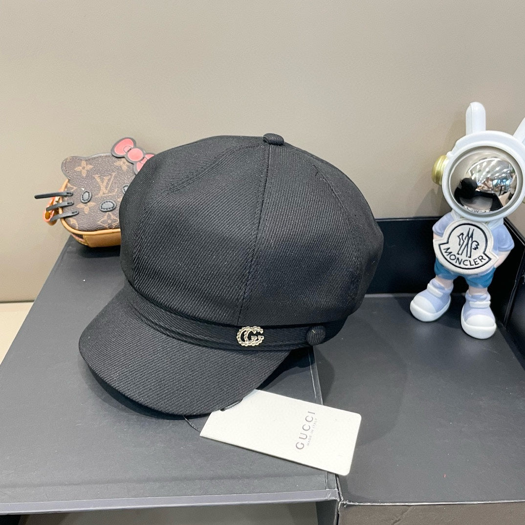 BAKER BOY CAP IN BLACK FABRIC 400796