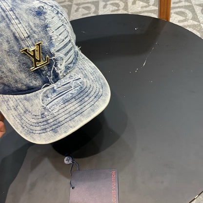 BASEBALL CAP IN LIGHT BLUE DENIM 404845