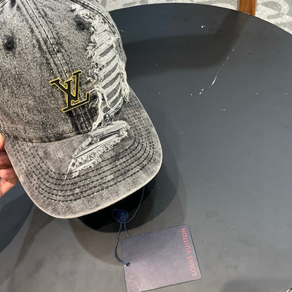 BASEBALL CAP IN LIGHT GRAY DENIM 404846