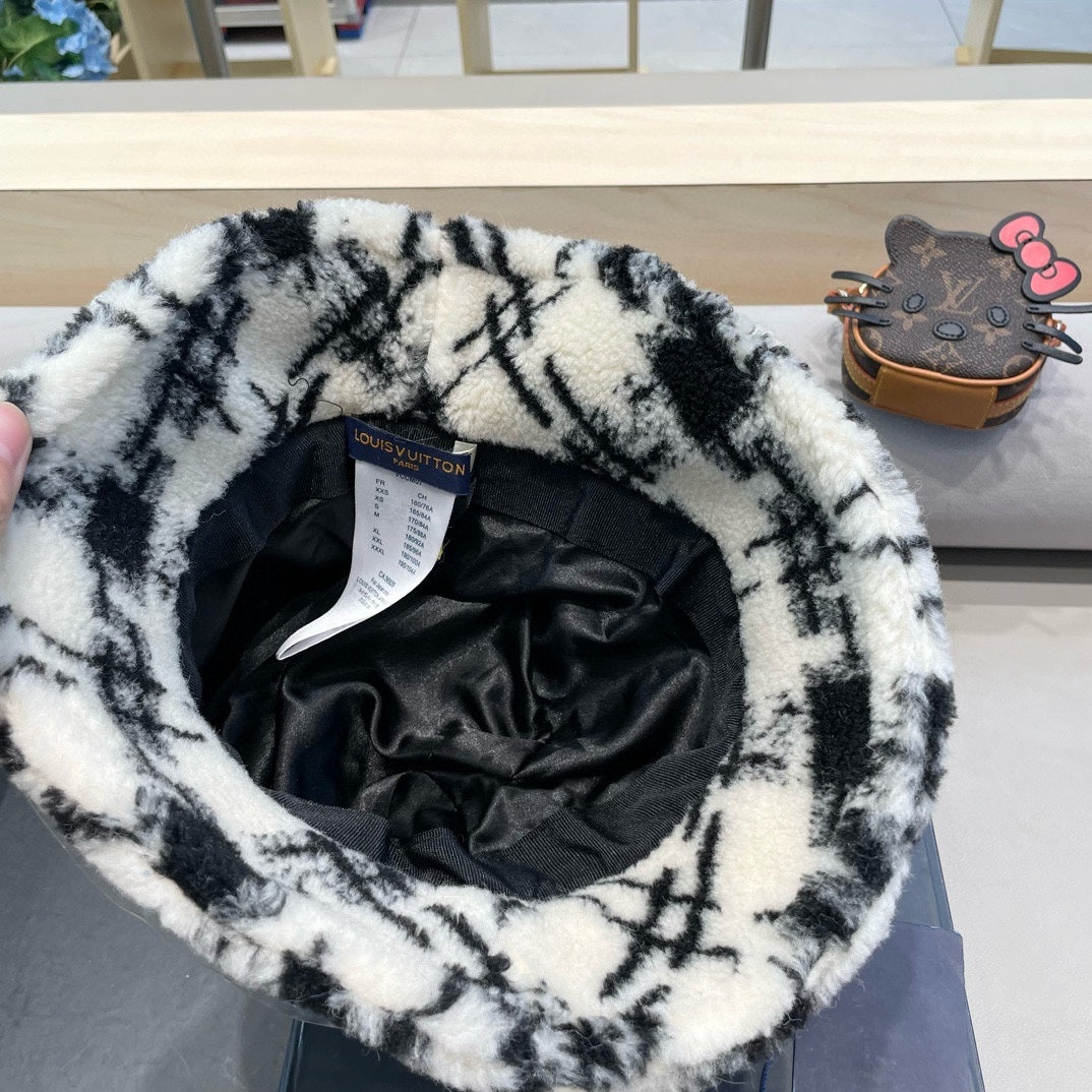 BUCKET HAT IN WHITE MIX BLACK FLEECE 404741