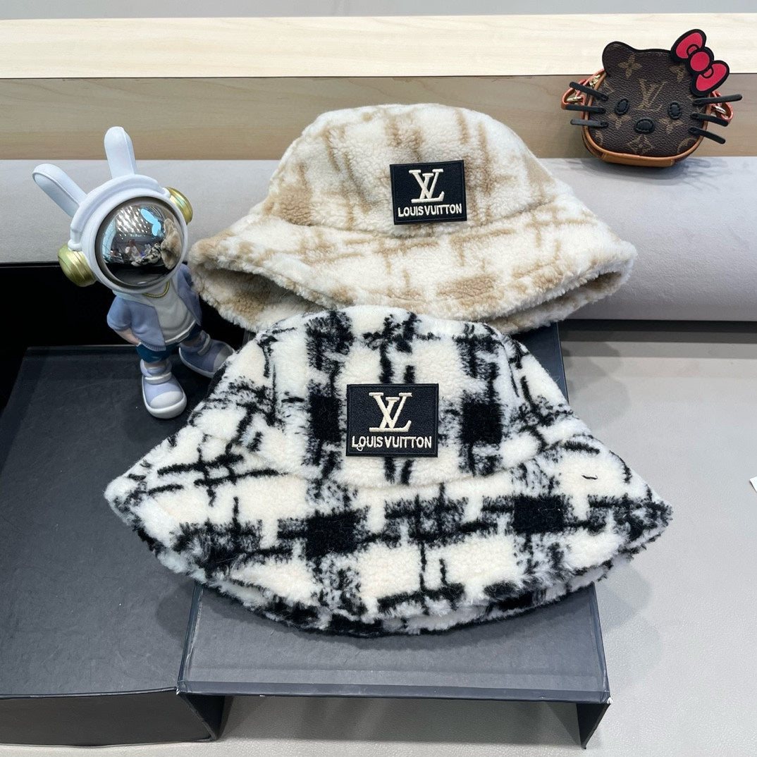 BUCKET HAT IN WHITE MIX BLACK FLEECE 404741