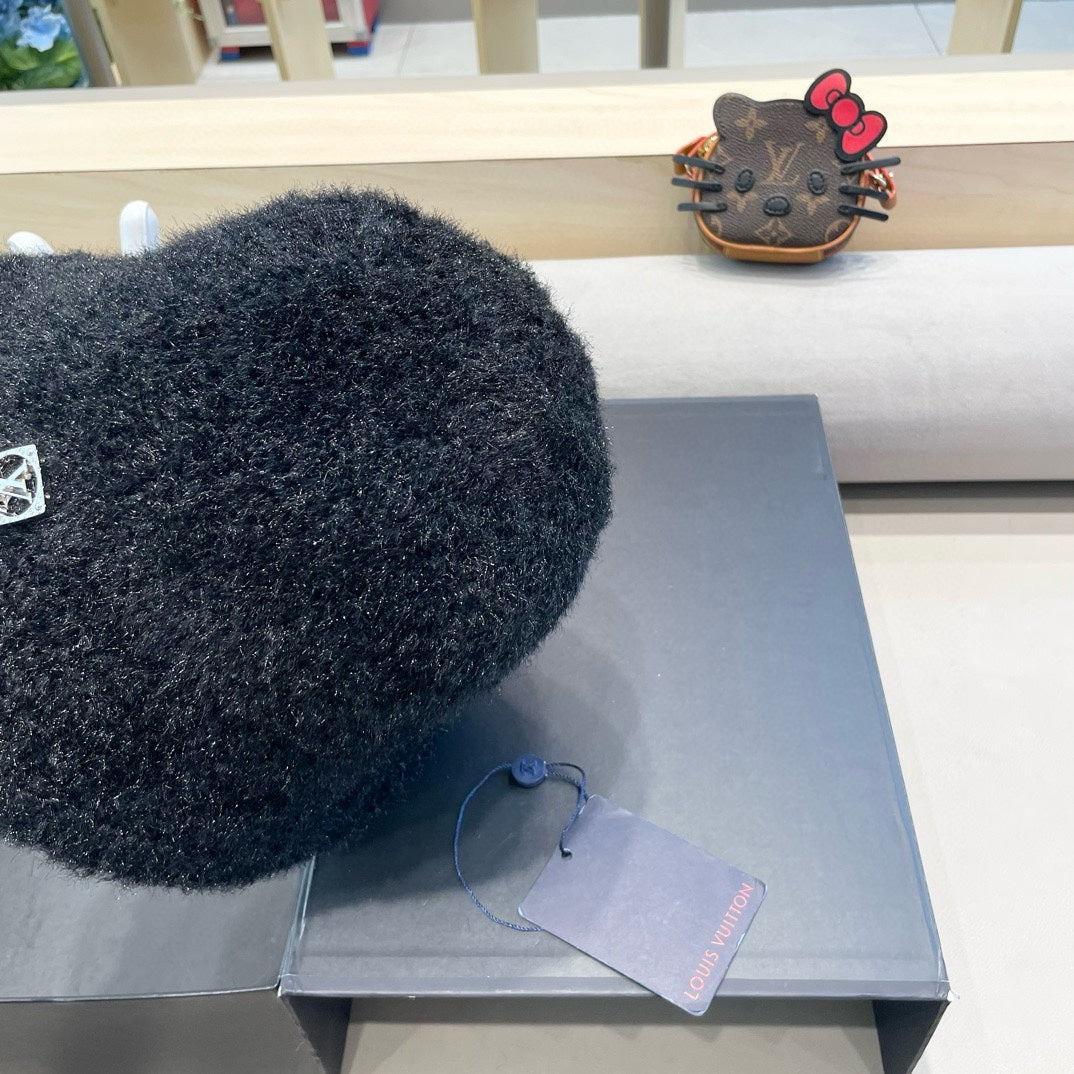 BUCKET HAT IN BLACK RABBIT FUR 404833